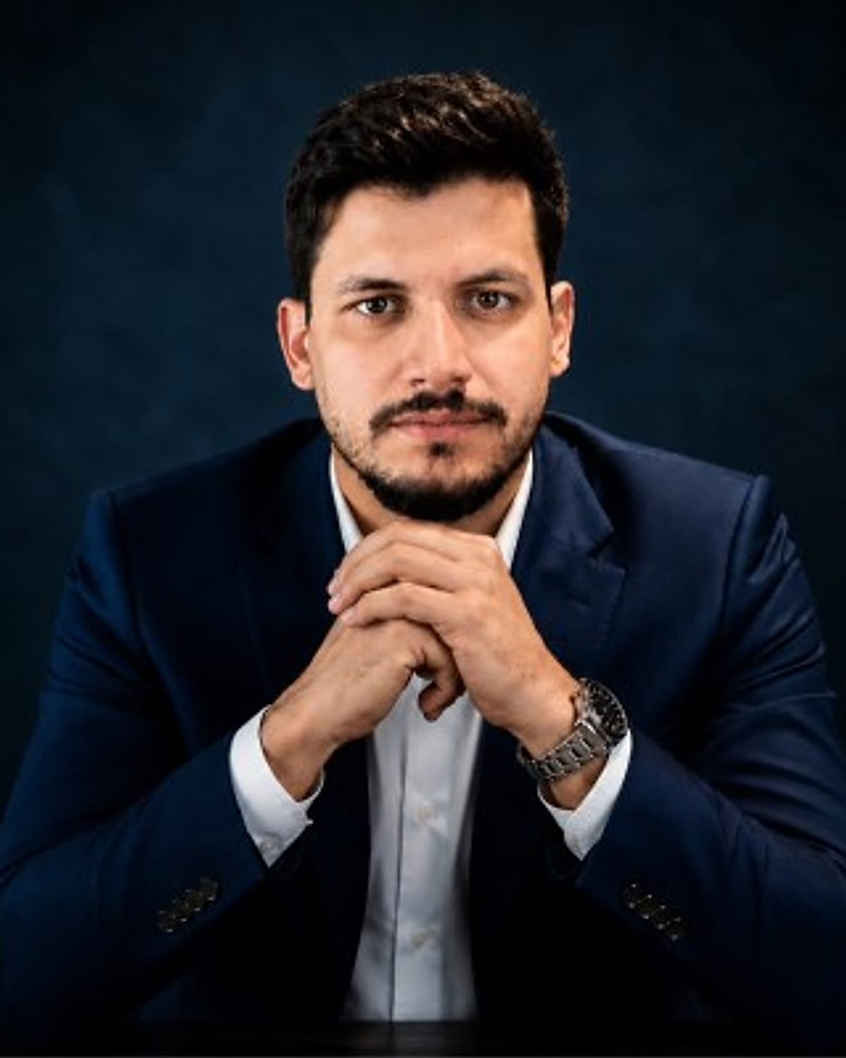Dr. Wagner Fernandes em ambiente de escritório